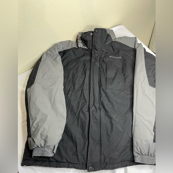 Men’s size xl Omni Heat Columbia winter coat with hood  black gray waterproof - Picture 1 of 8